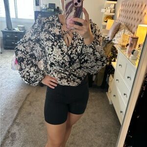 3 FOR $35 - EXPRESS METALLIC FLORAL SHIRT